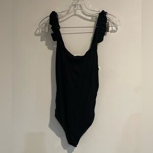 ZARA BLACK RUFFLE-SLEEVED BODYSUIT - SIZE M!